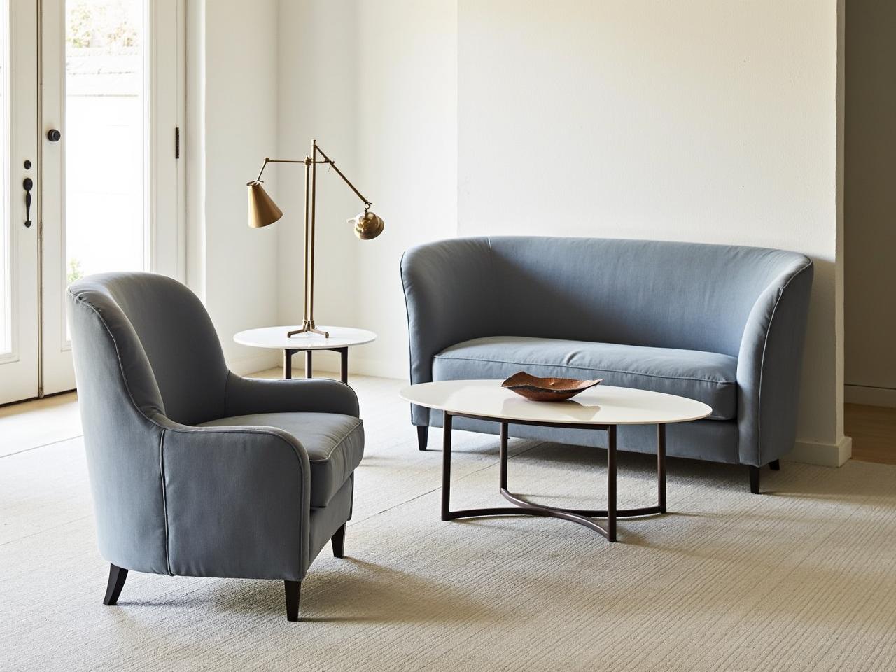 Using Curved Furniture 